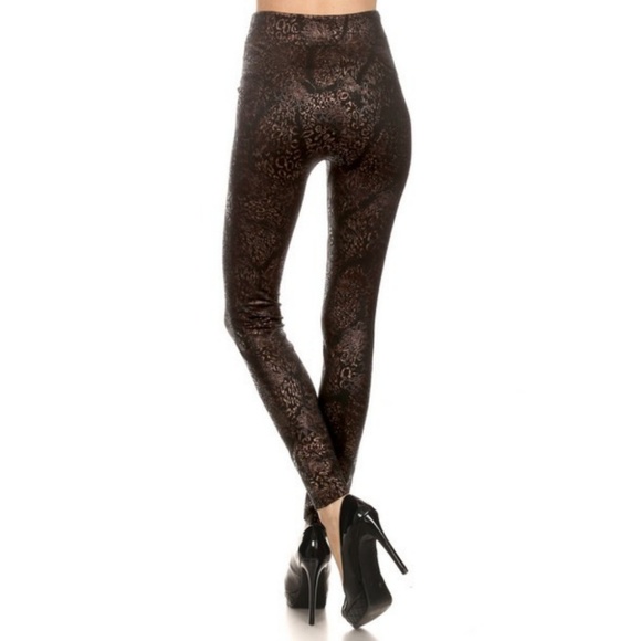 Women's Floral Cheetah Legging Fleece Lining Pants - Picture 3 of 5